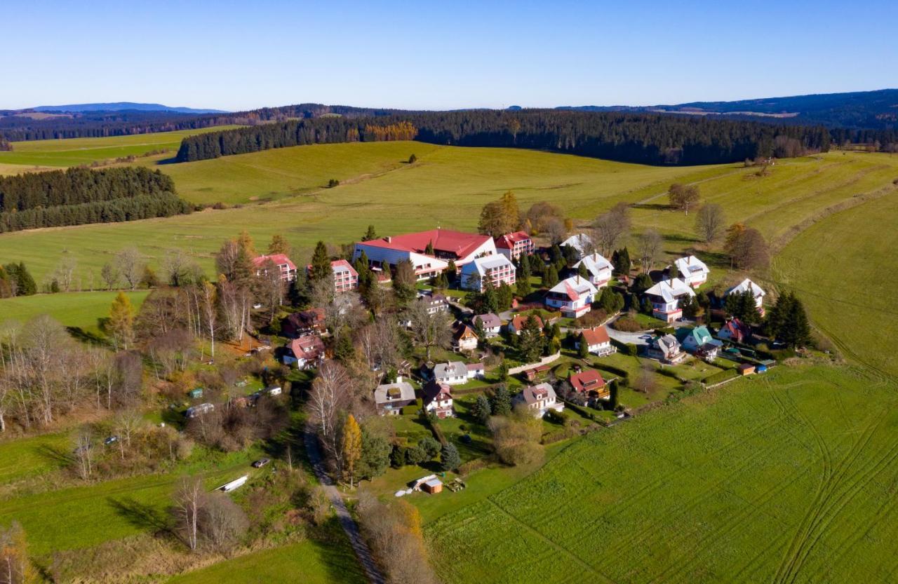Hotel Fontána Lipno Černá v Pošumaví Esterno foto