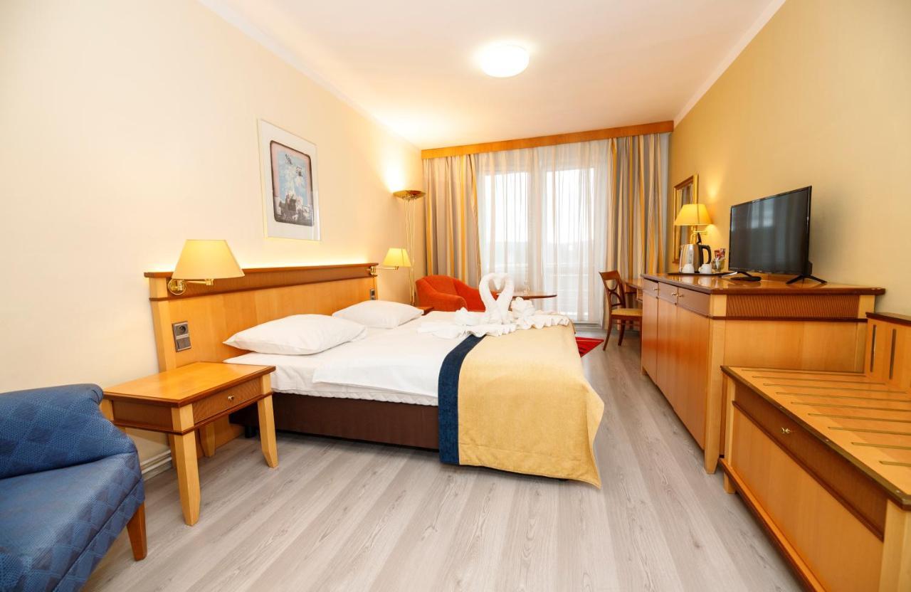 Hotel Fontána Lipno Černá v Pošumaví Esterno foto