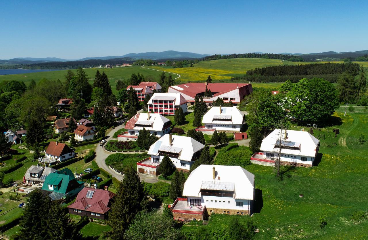 Hotel Fontána Lipno Černá v Pošumaví Esterno foto