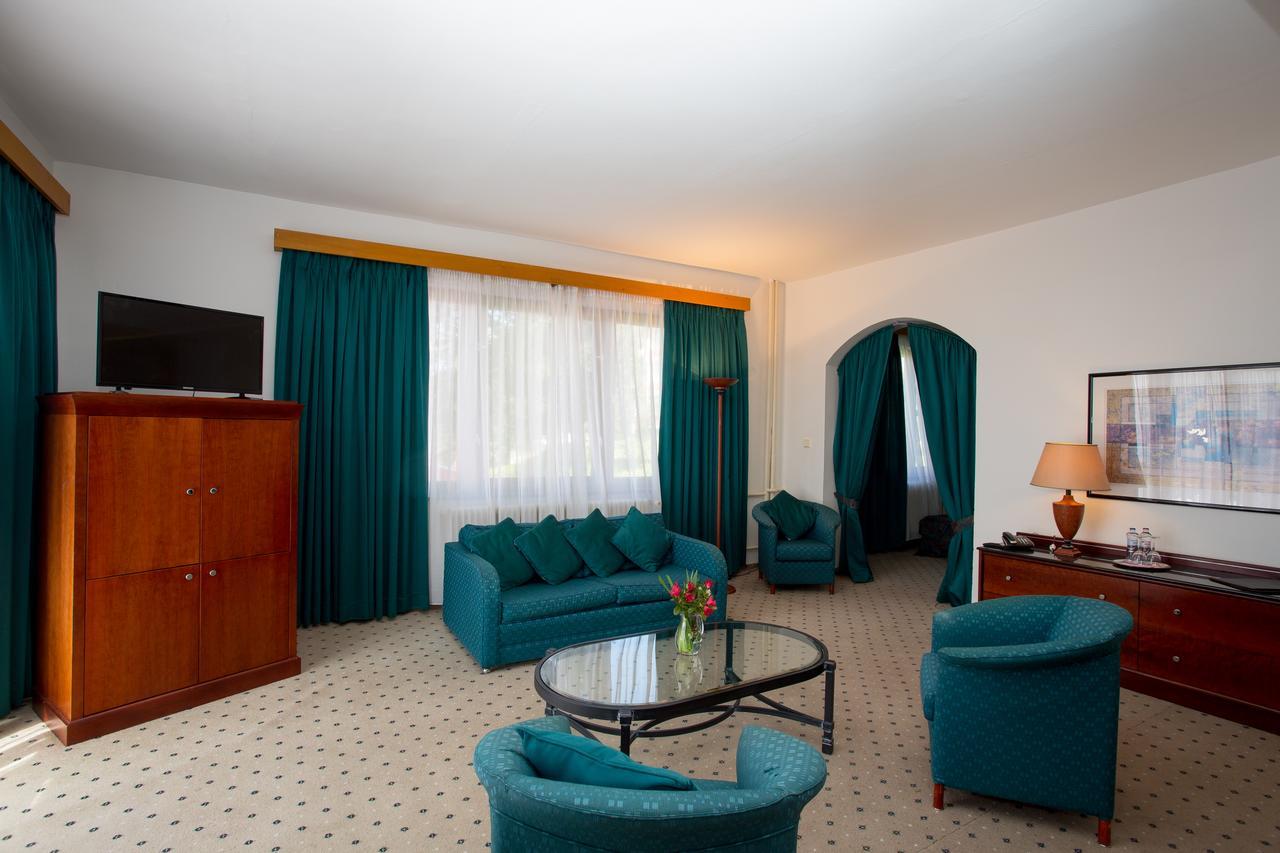 Hotel Fontána Lipno Černá v Pošumaví Esterno foto